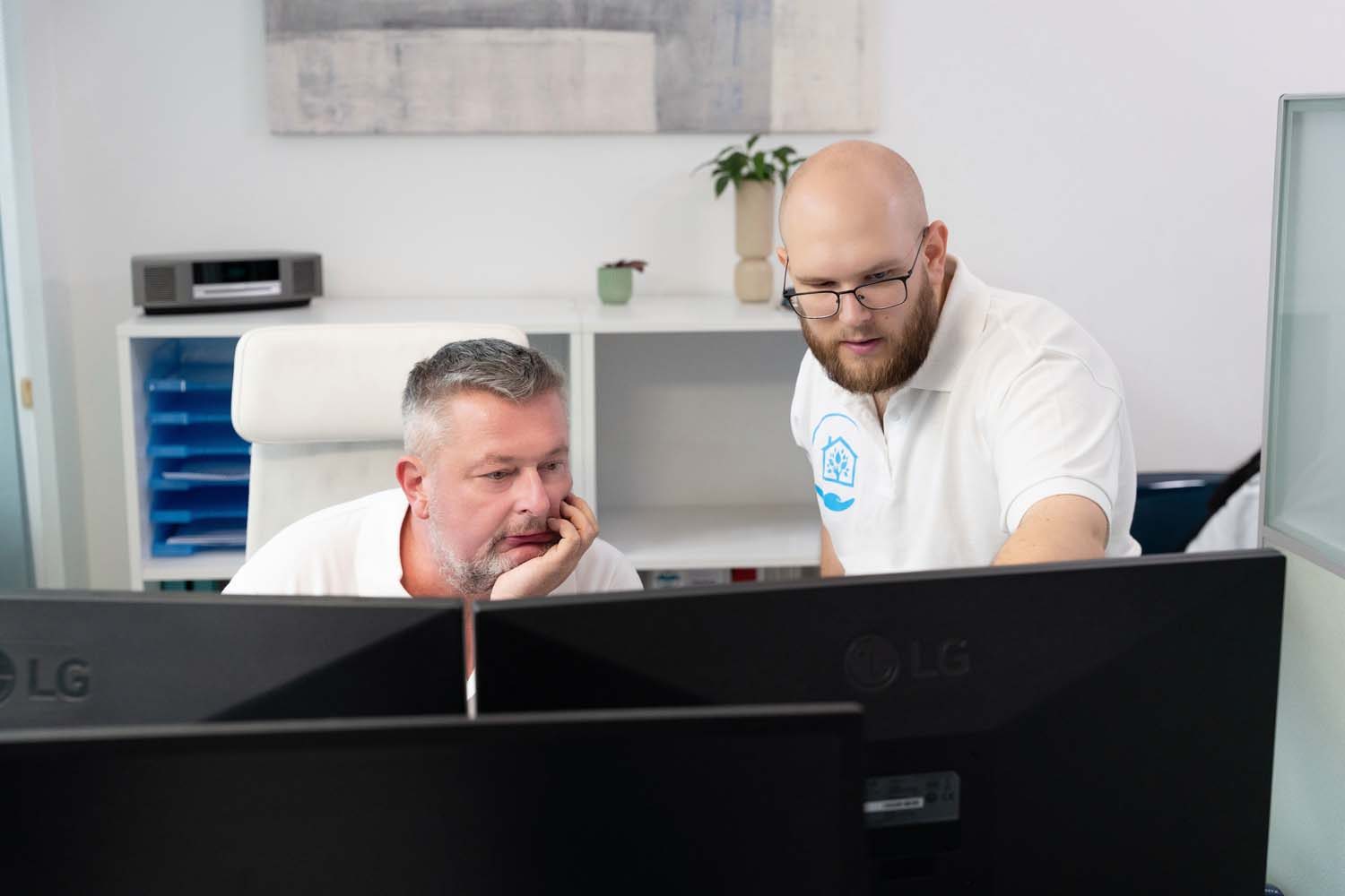 Pflegedienst Unique Care in Berlin Spandau - Im Büro